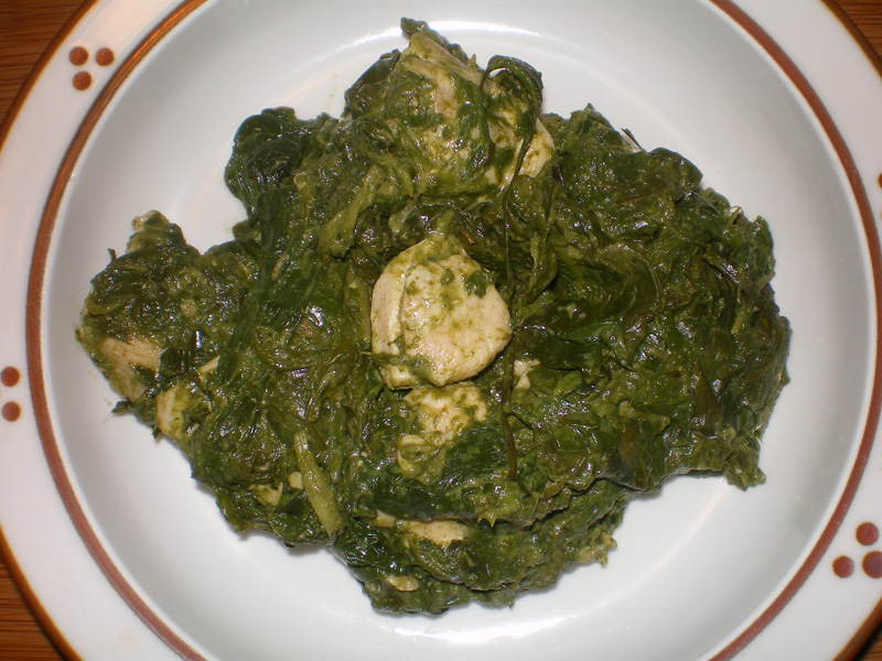 hawaiiian chicken and taro leaves