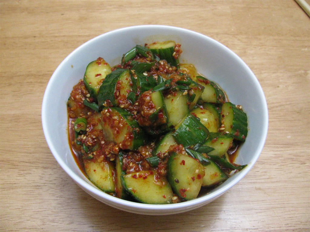 kimchee cucumbers, pickled cucumbers, cucumber